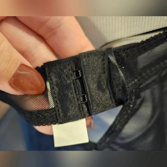 Fredericks of Hollywood Size Large Black Red Sexy Lingerie Top Open Front NewTag - Picture 7 of 9